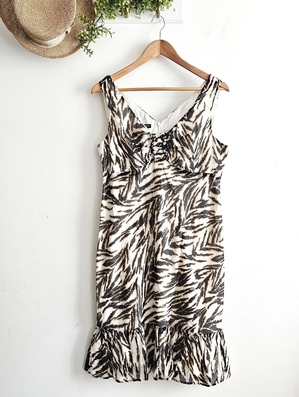 Talbots Size 10 Zebra Animal Print Cotton Fit & Flare Ruffle Midi Dress